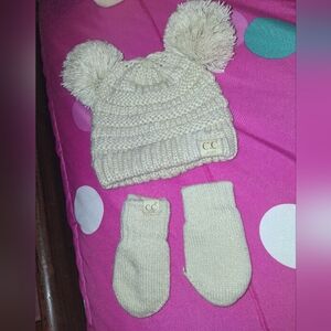 CC Kids Cream Pom-Pom Hat and Mittens